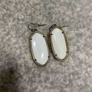 Kendra Scott Elle earrings, white